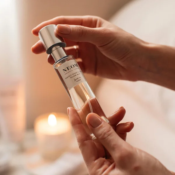 NEOM Perfect Night's Sleep Pillow Mist (30ml) 5 NEOM Perfect Night's Sleep Pillow Mist (30ml) - Image 3