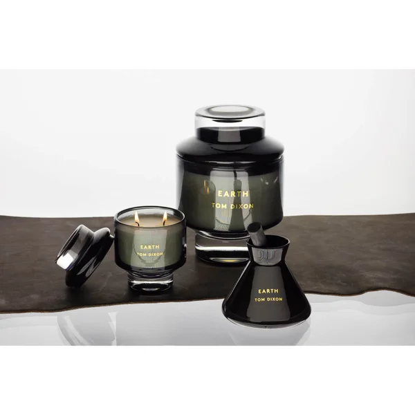 Tom Dixon Element Scent Candle Medium - Earth 7 Tom Dixon Element Scent Candle Medium - Earth - Image 5