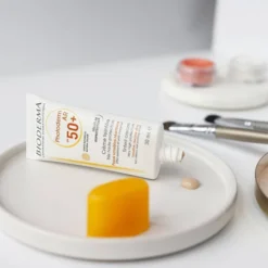 Bioderma Photoderm Anti-Redness Tinted Sunscreen SPF50+ 30ml -Professional Care Product Stores 11688489 1654887840363324