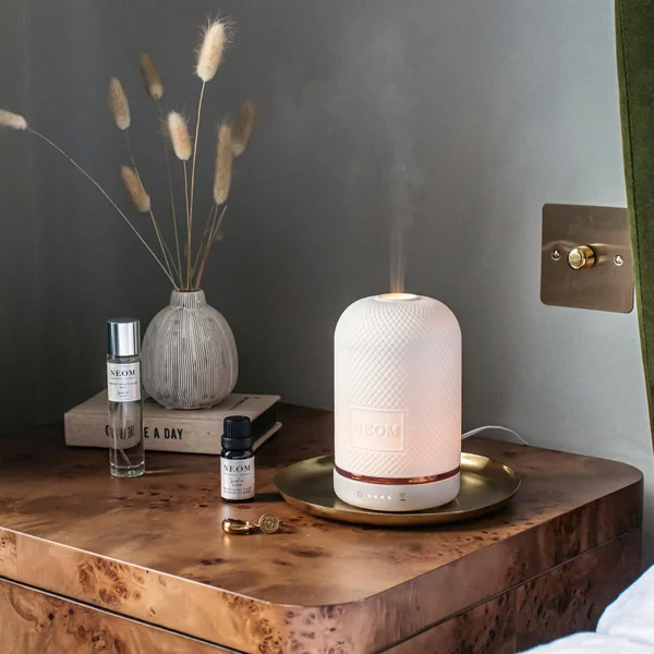 NEOM Scent To Sleep Essential Oil Blend 10ml 4 NEOM Scent To Sleep Essential Oil Blend 10ml - Image 2