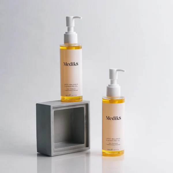 Medik8 Lipid - Balance Cleansing Oil 140ml 7 Medik8 Lipid - Balance Cleansing Oil 140ml - Image 5