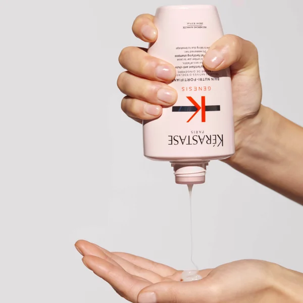 Kérastase Genesis Bain Nutri-Fortifiant Shampoo 250ml 8 Kérastase Genesis Bain Nutri-Fortifiant Shampoo 250ml - Image 6