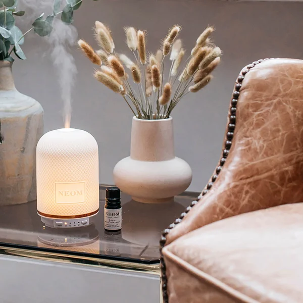 NEOM Complete Bliss Essential Oil Blend 10ml 5 NEOM Complete Bliss Essential Oil Blend 10ml - Image 3