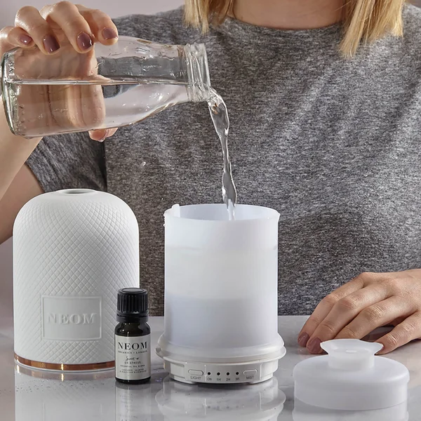 NEOM Sensuous Essential Oil Blend 7 NEOM Sensuous Essential Oil Blend - Image 5