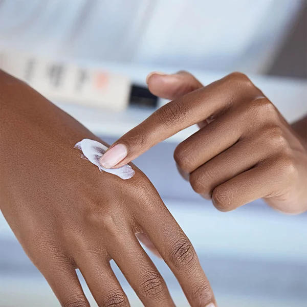 AHAVA CC Cream SPF30 Colour Correction 30ml 5 AHAVA CC Cream SPF30 Colour Correction 30ml - Image 3