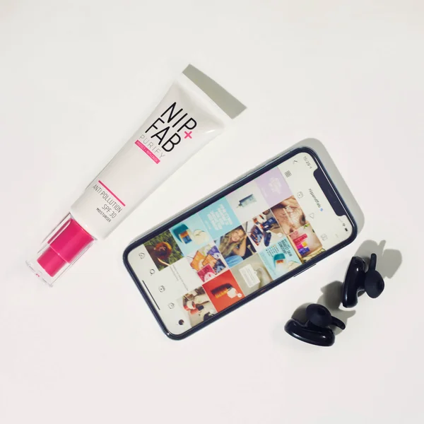 NIP+FAB Anti-Pollution SPF30 Moisturiser 50ml 6 NIP+FAB Anti-Pollution SPF30 Moisturiser 50ml - Image 4