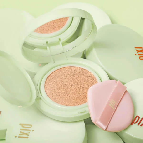 PIXI Glow Tint Cushion 5 PIXI Glow Tint Cushion - Image 3