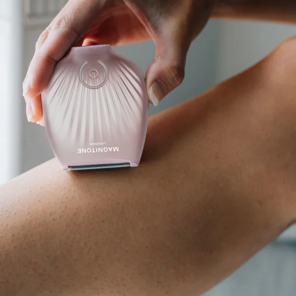 MAGNITONE London GoBare! Limited Edition Rechargeable Mini Lady Shaver - Rose Gold 8 MAGNITONE London GoBare! Limited Edition Rechargeable Mini Lady Shaver - Rose Gold - Image 6